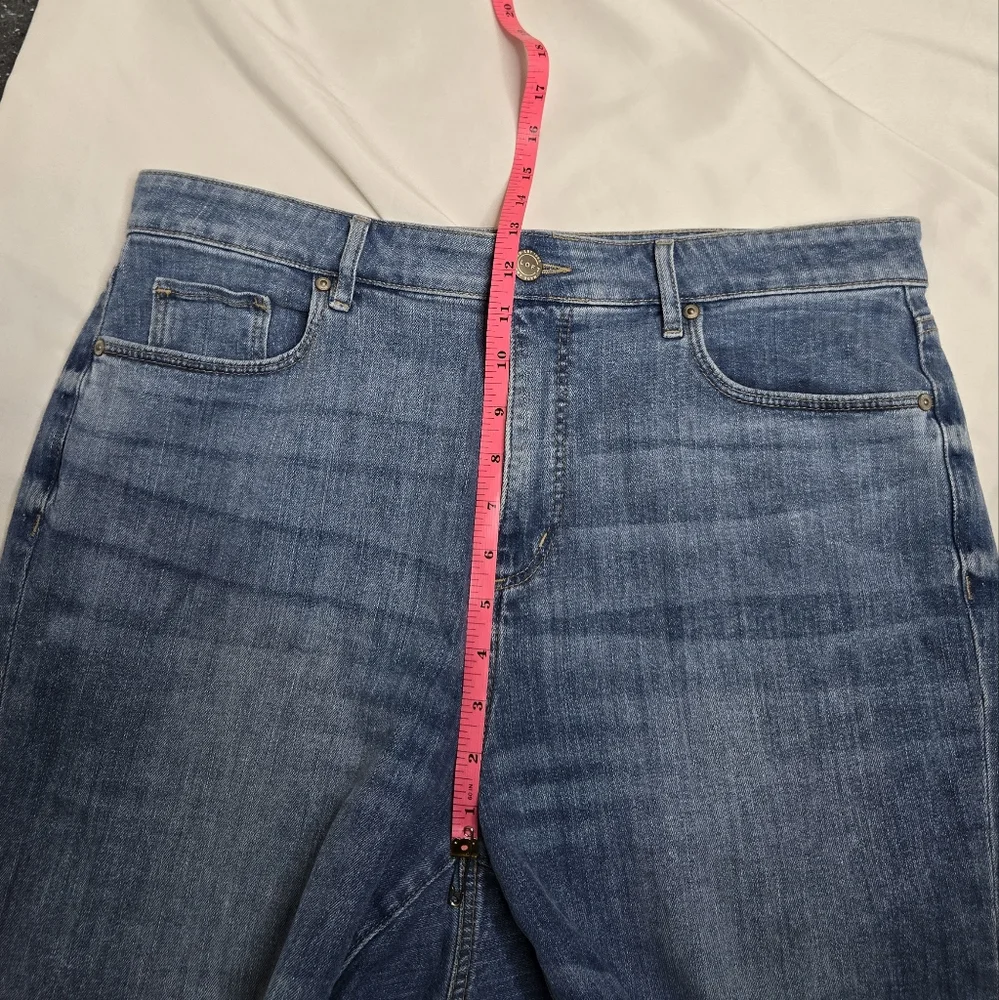 LOFT curvy high waist kick crop denim‎ blue jeans 14
